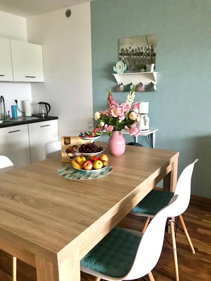 Neu! Top Apartment! 7Km Saarbruecken! Terrasse, Garten! Sulzbach  Bagian luar foto