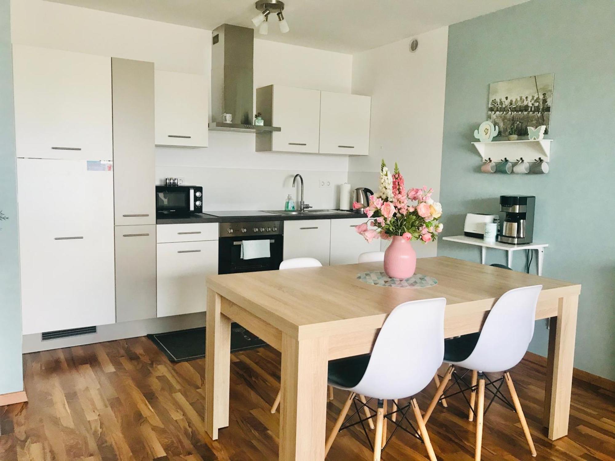 Neu! Top Apartment! 7Km Saarbruecken! Terrasse, Garten! Sulzbach  Bagian luar foto